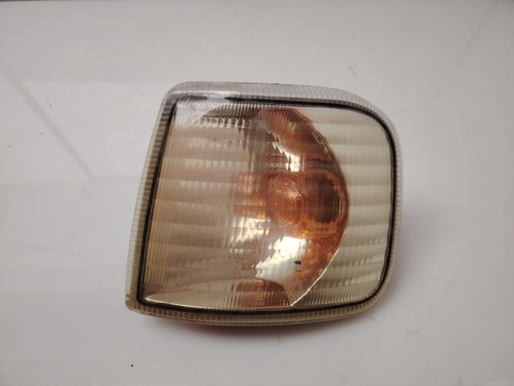 PILOTO DELANTERO IZQUIERDO 137934