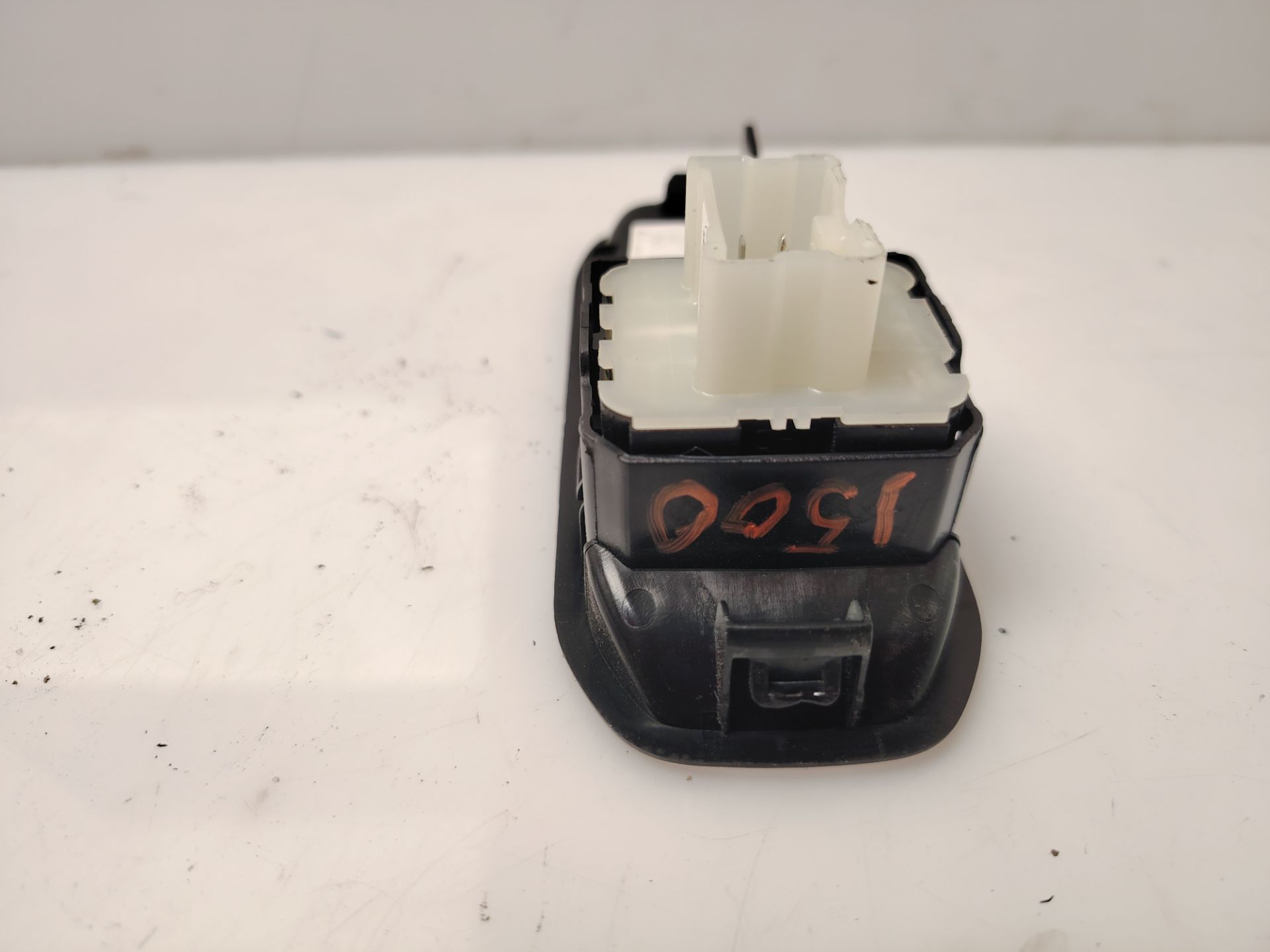 MANDO ELEVALUNAS DELANTERO IZQUIERDO 138113