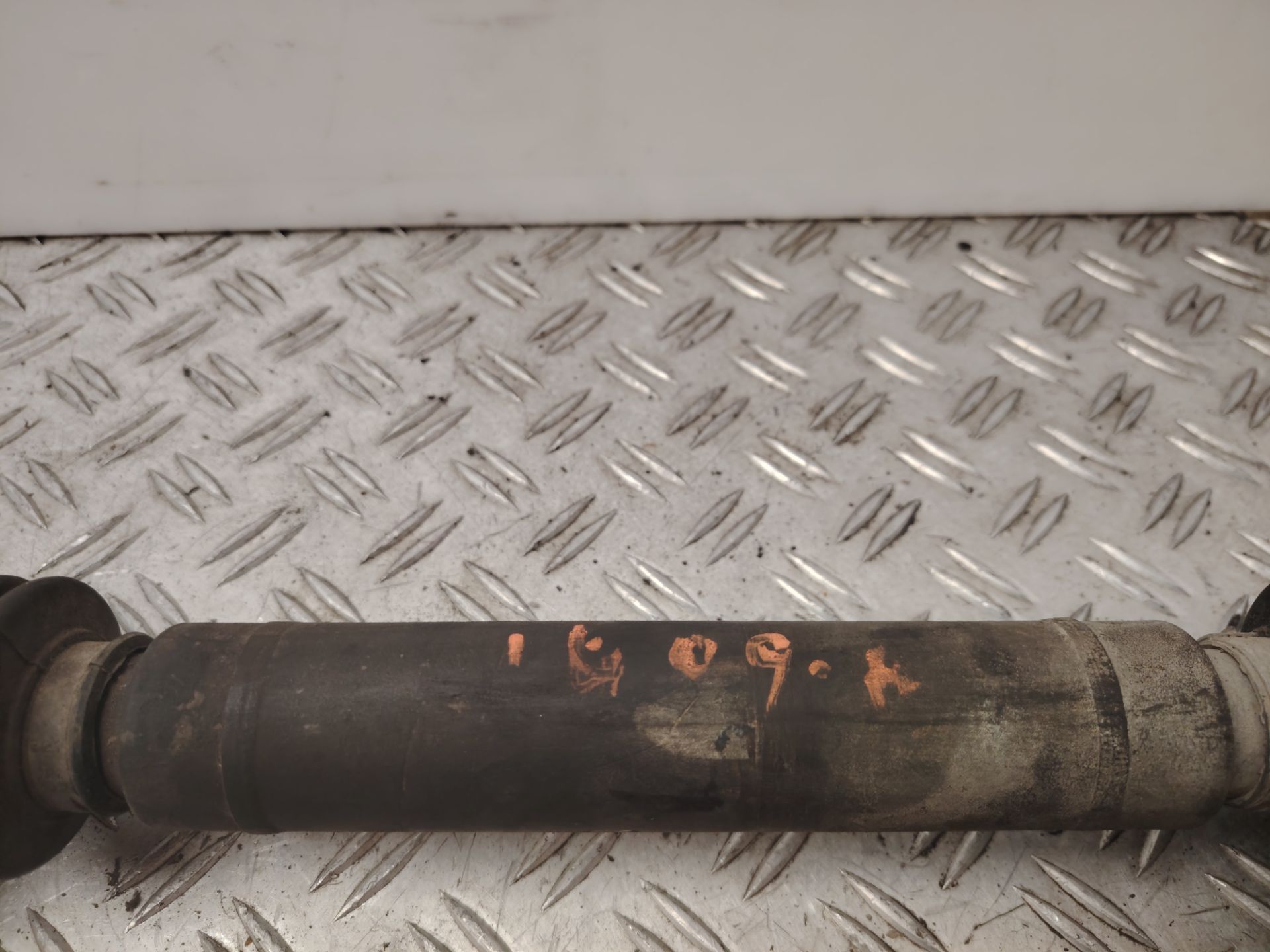 TRANSMISION DELANTERA DERECHA 137268