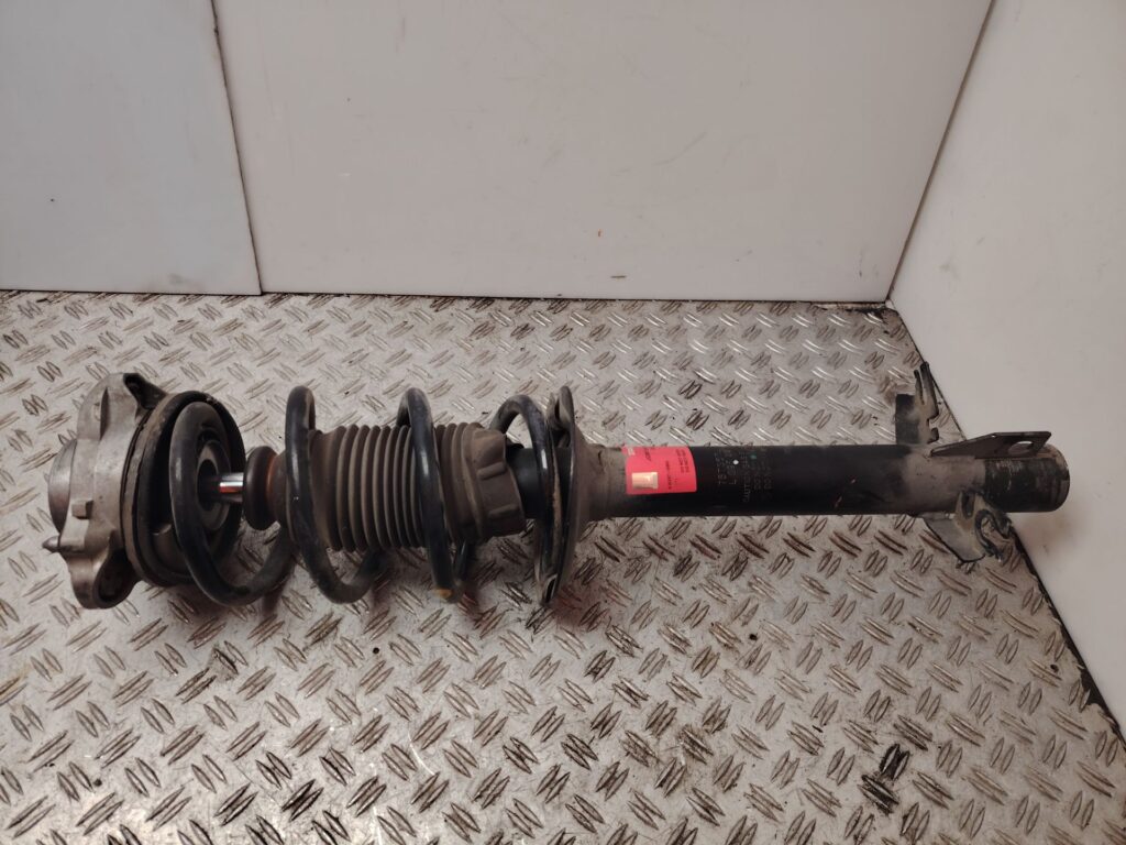AMORTIGUADOR DELANTERO IZQUIERDO 136735