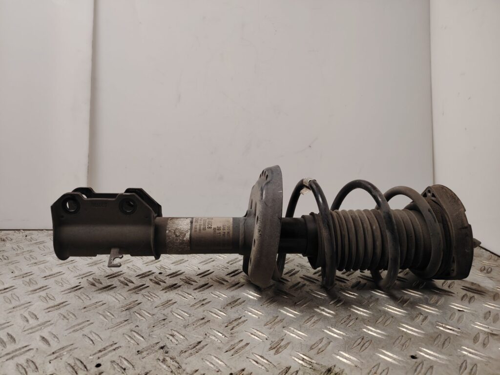 AMORTIGUADOR DELANTERO DERECHO 137547