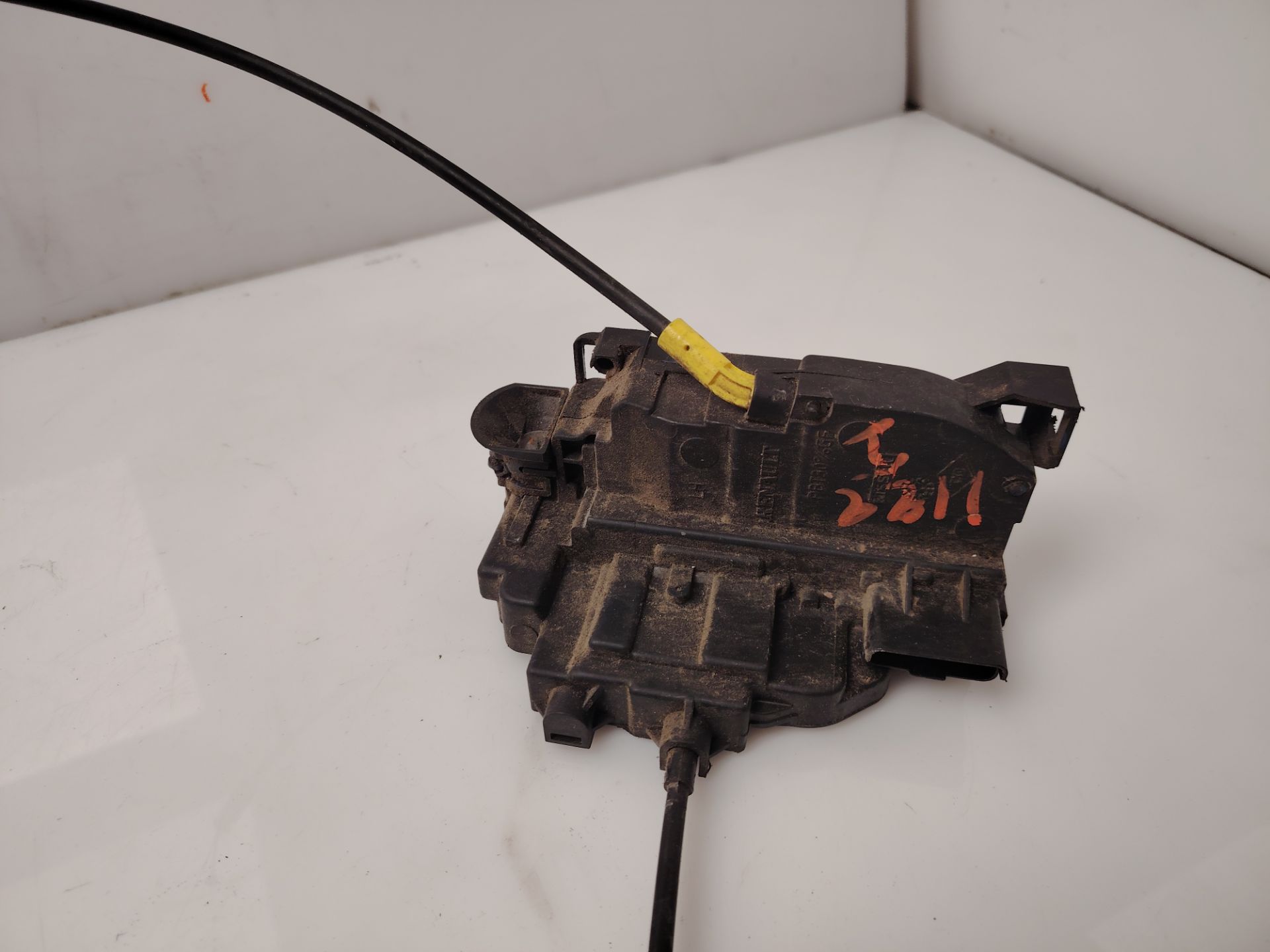 CERRADURA PUERTA DELANTERA IZQUIERDA 137950