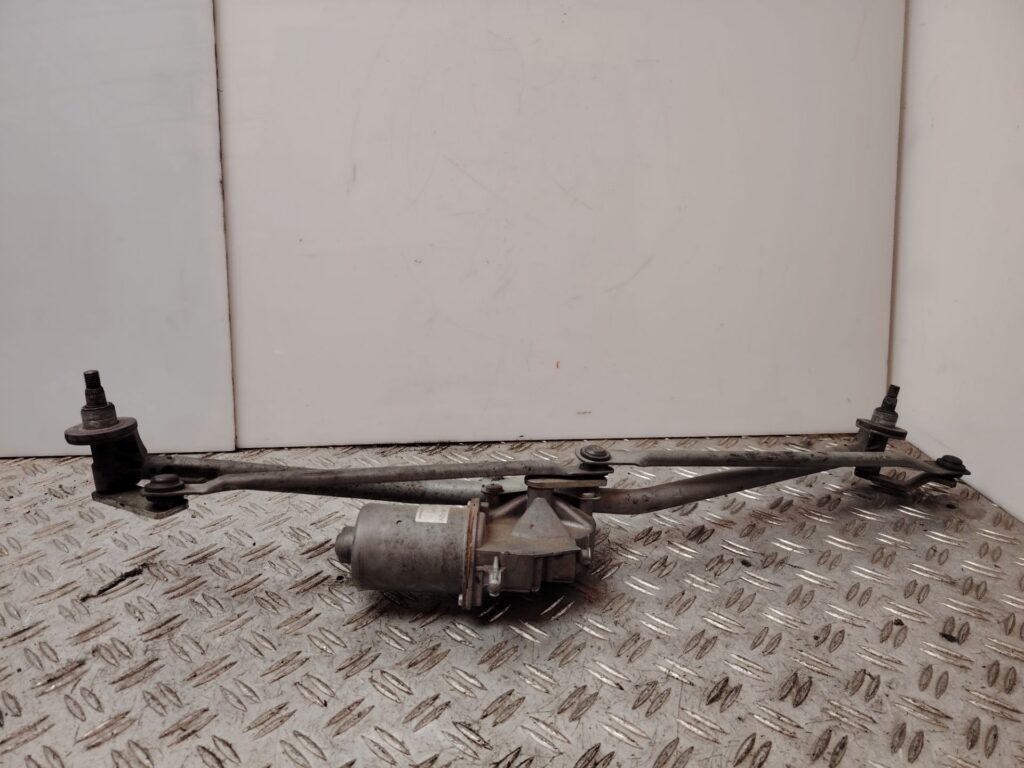 MOTOR LIMPIA DELANTERO 136901