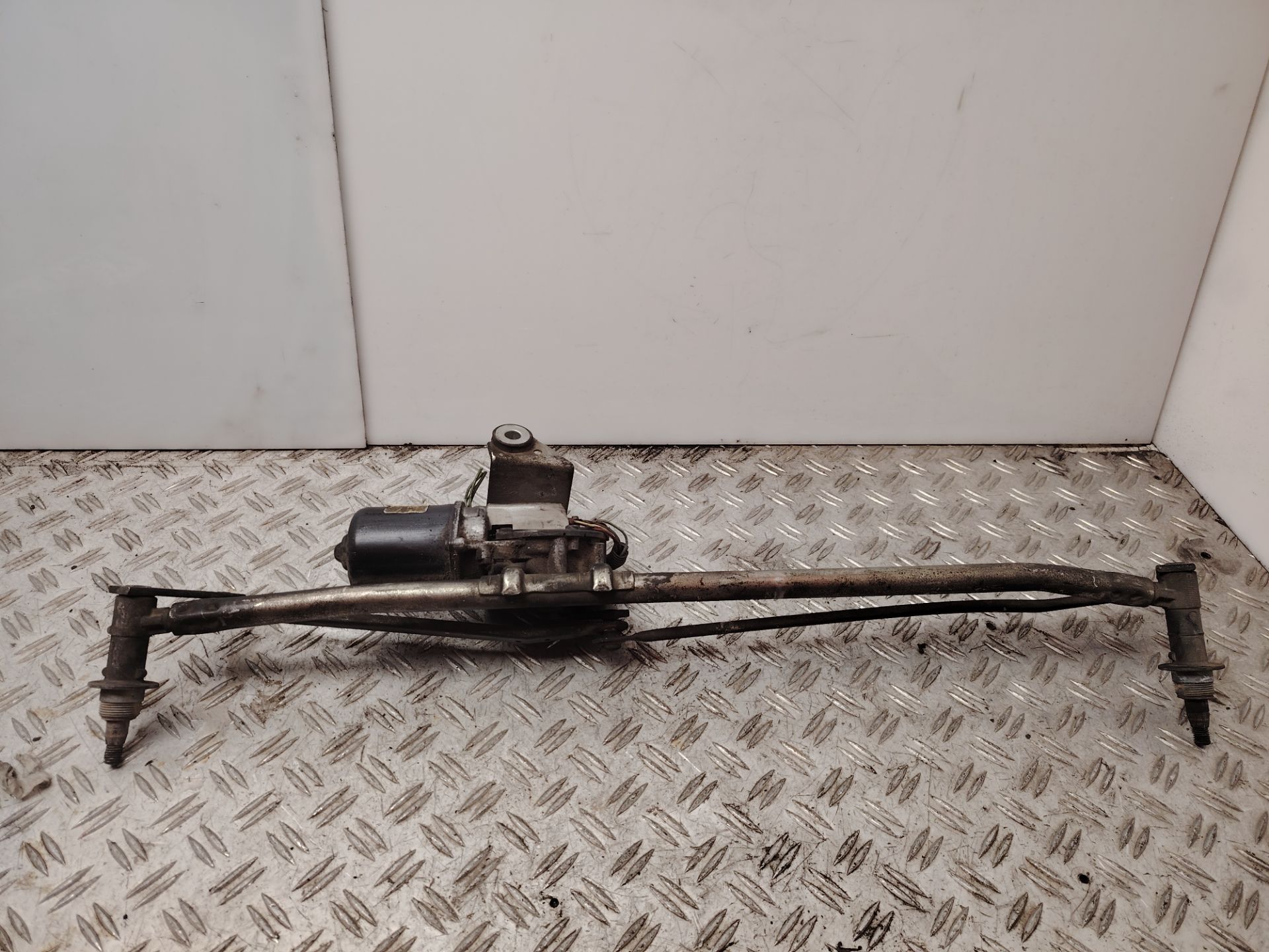 MOTOR LIMPIA DELANTERO 137007