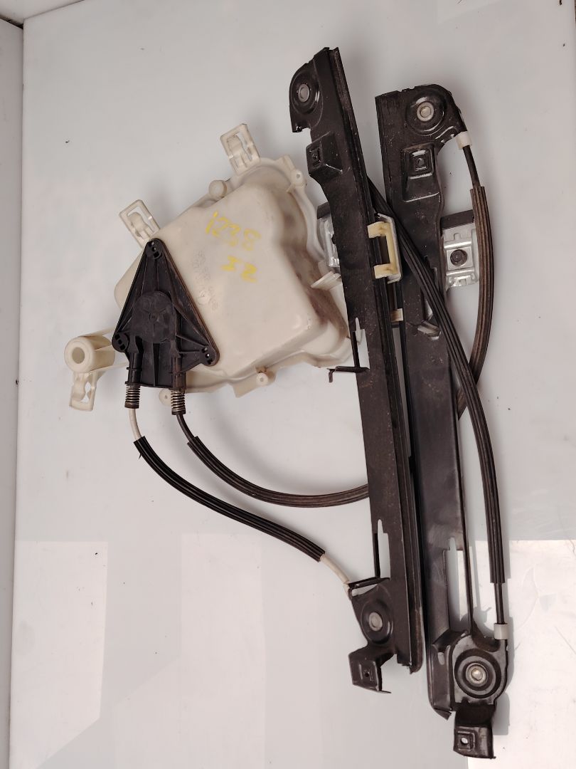 ELEVALUNAS DELANTERO IZQUIERDO 136666