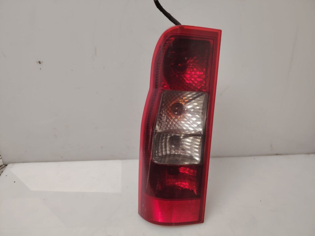 PILOTO TRASERO IZQUIERDO 138349