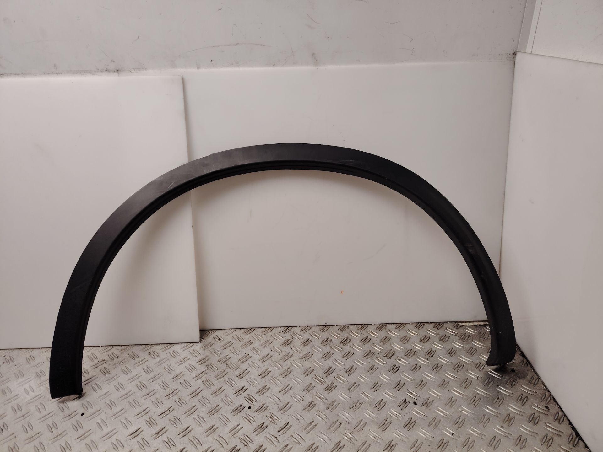 ALETIN TRASERO IZQUIERDO 137097