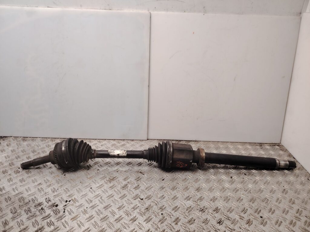 TRANSMISION DELANTERA DERECHA 137032