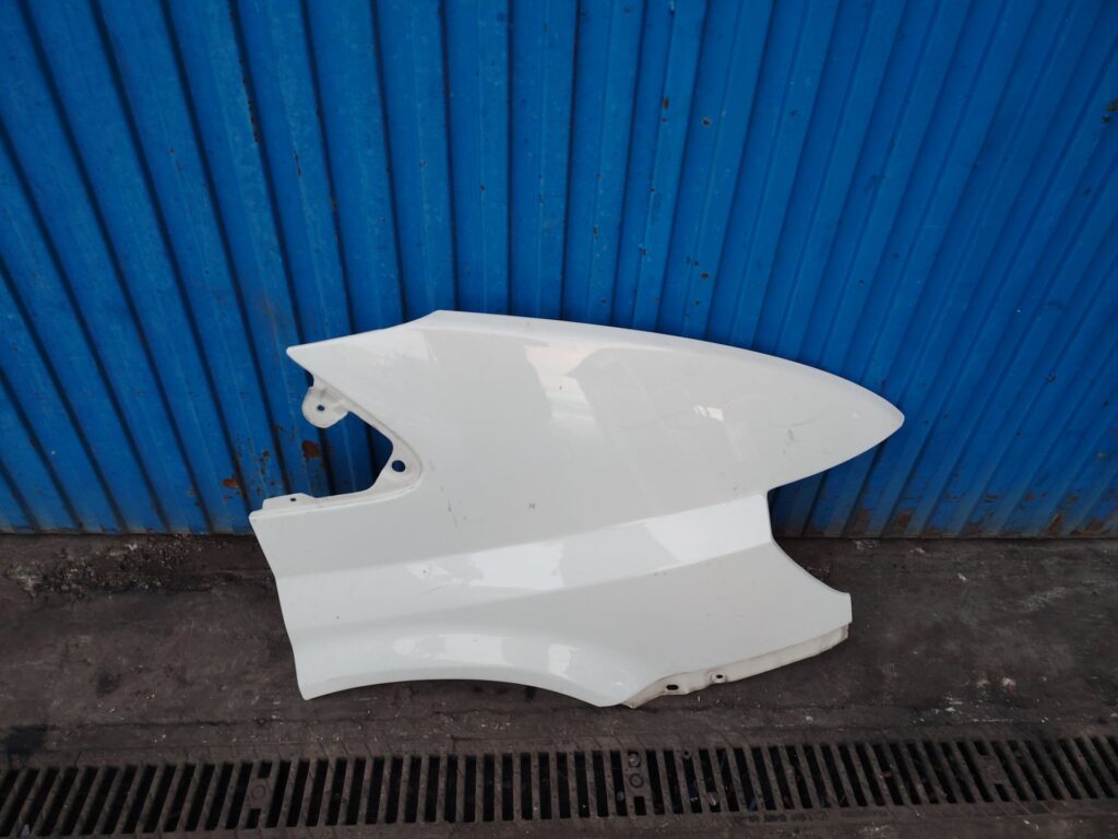 ALETA DELANTERA DERECHA 137874