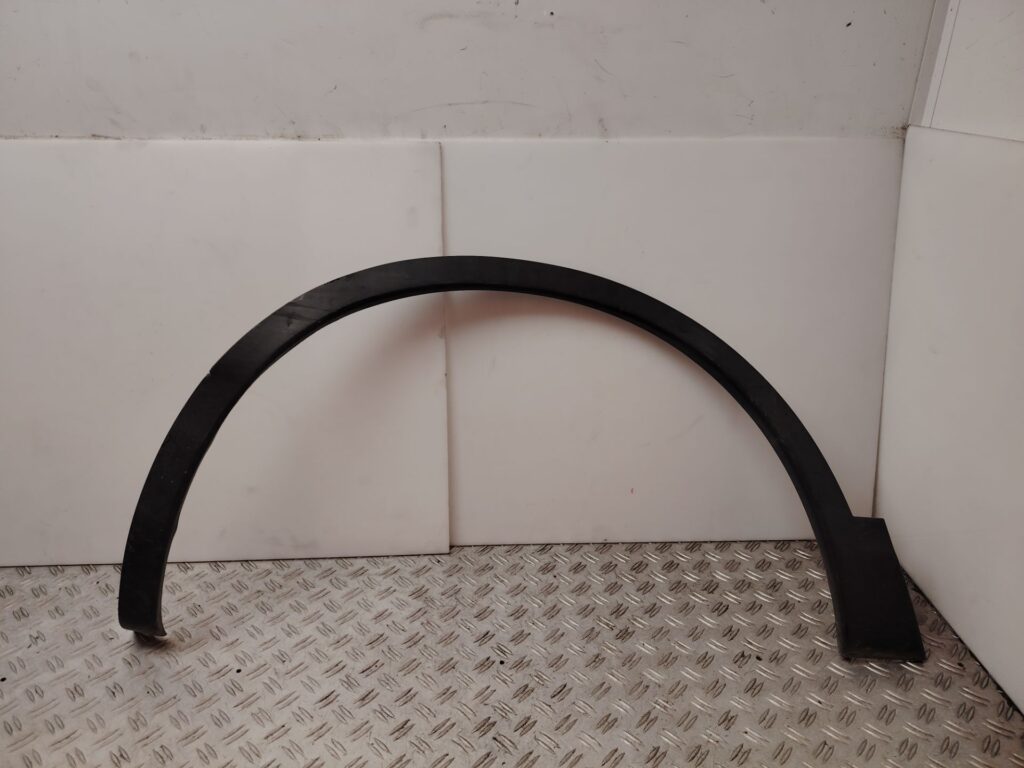 ALETIN DELANTERO IZQUIERDO 137136