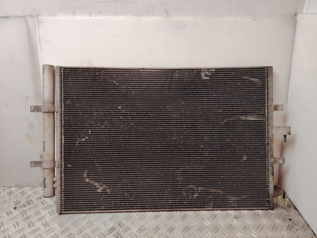 CONDENSADOR / RADIADOR AIRE ACONDICIONADO 137854