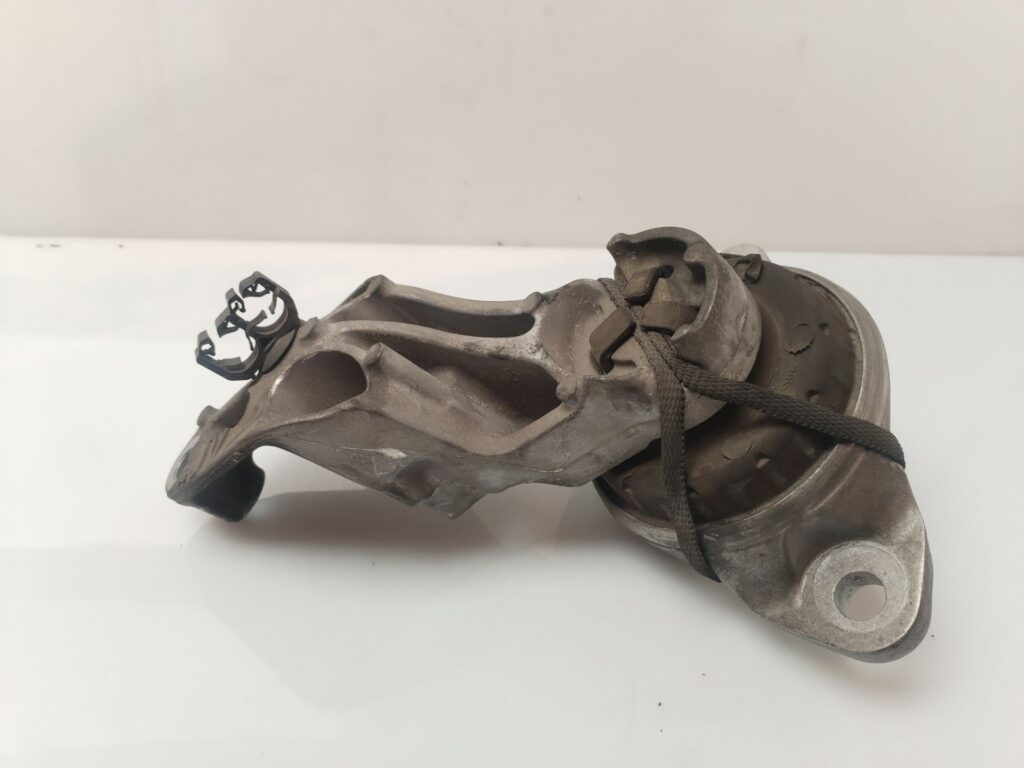 SOPORTE MOTOR 135724