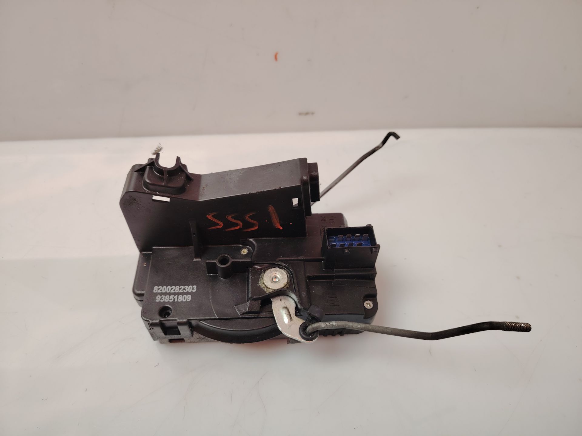 CERRADURA PUERTA TRASERA IZQUIERDA 136835