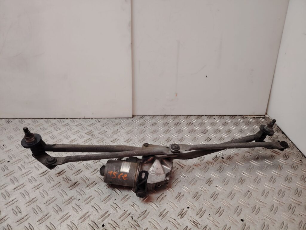 MOTOR LIMPIA DELANTERO 137159