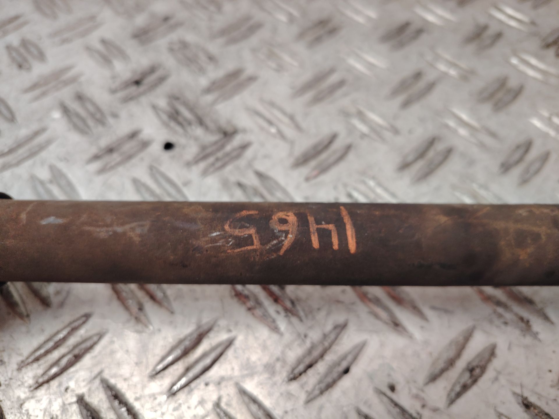 TRANSMISION DELANTERA IZQUIERDA 137982