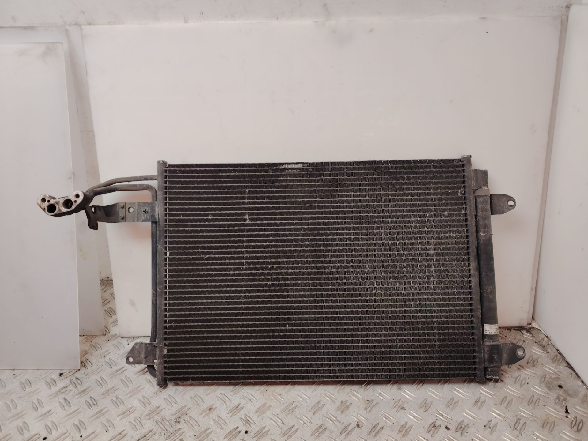 CONDENSADOR / RADIADOR AIRE ACONDICIONADO 137635