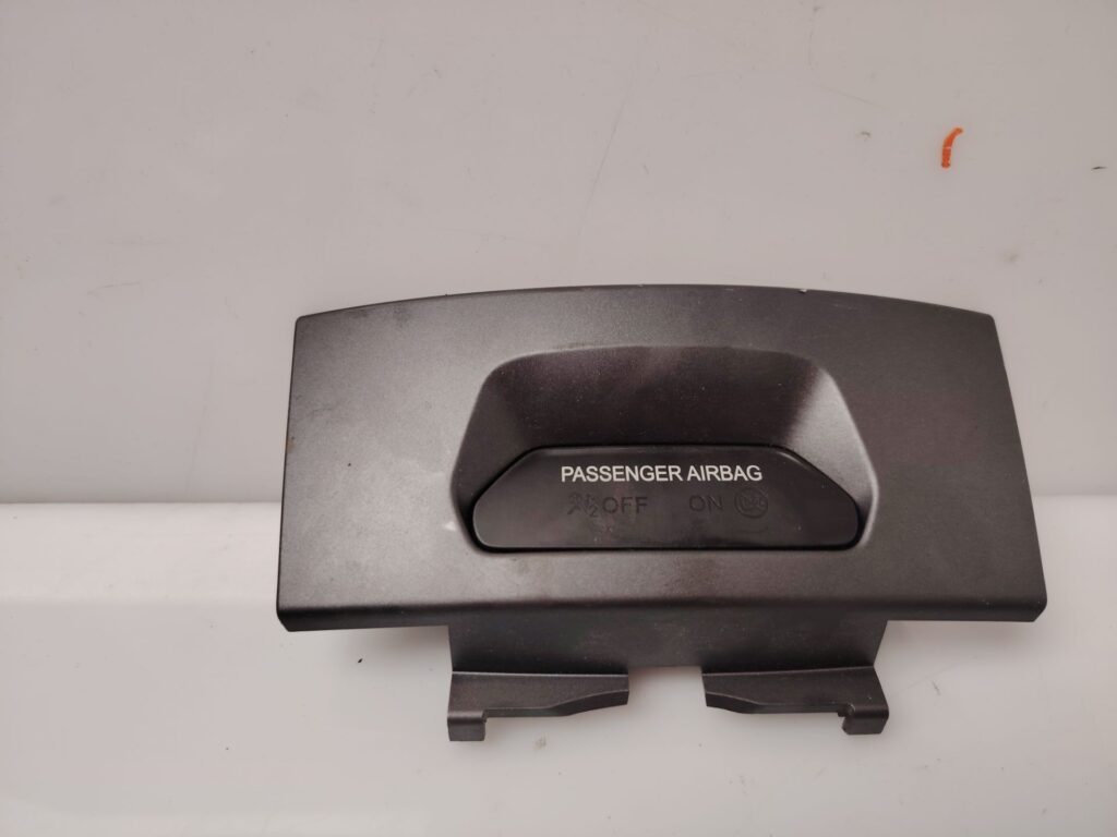 PANTALLA MULTIFUNCION 136488