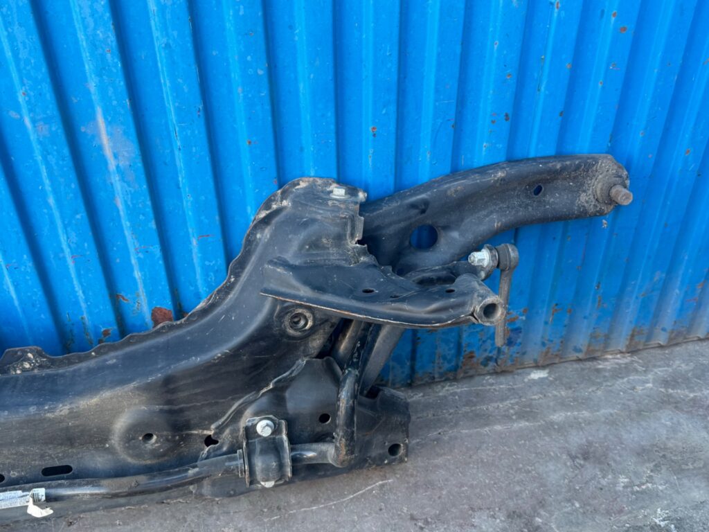 EJE DELANTERO / CUNA MOTOR 139458