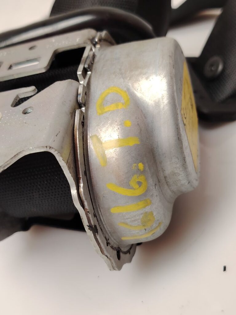 CINTURON SEGURIDAD TRASERO DERECHO 138805