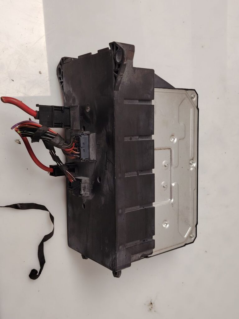 CAJA RELES / FUSIBLES 138722