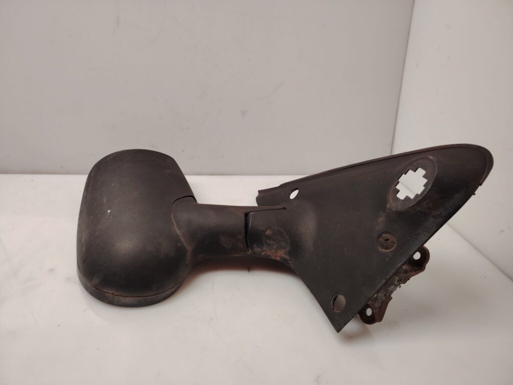 RETROVISOR DERECHO 138865