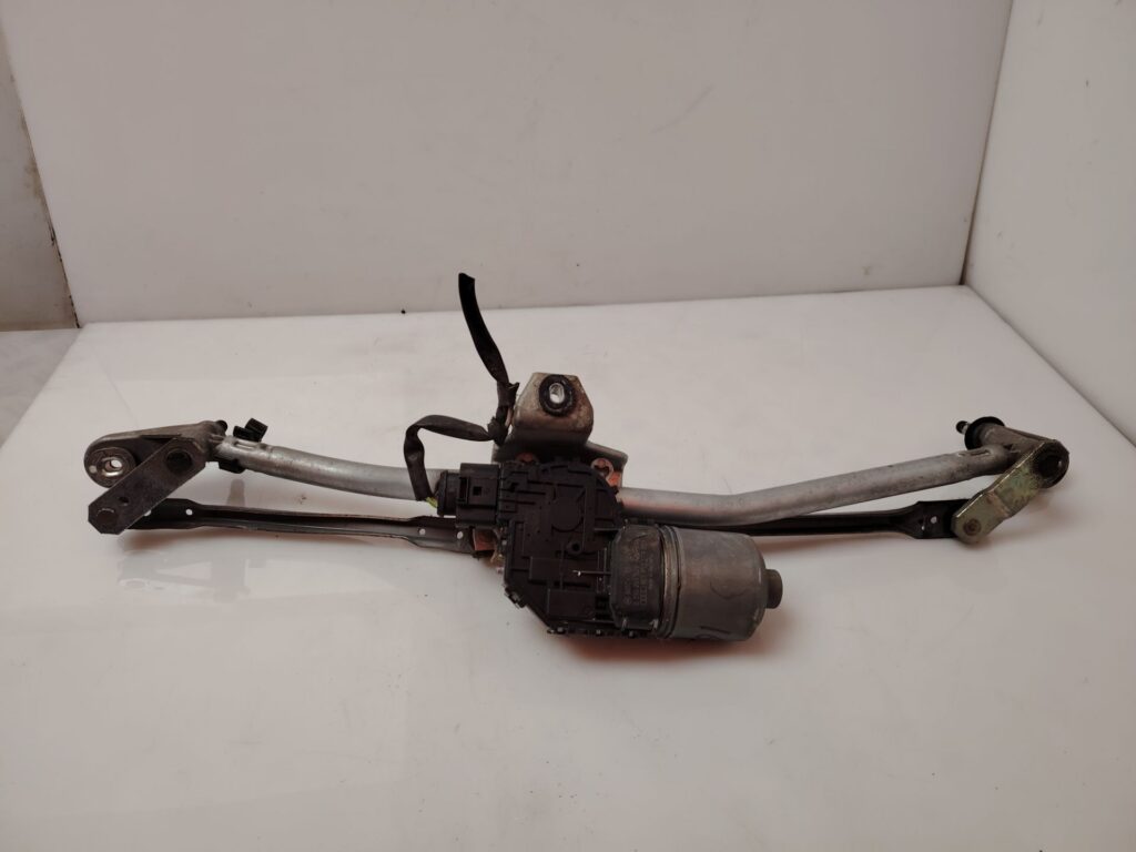 MOTOR LIMPIA DELANTERO 138675