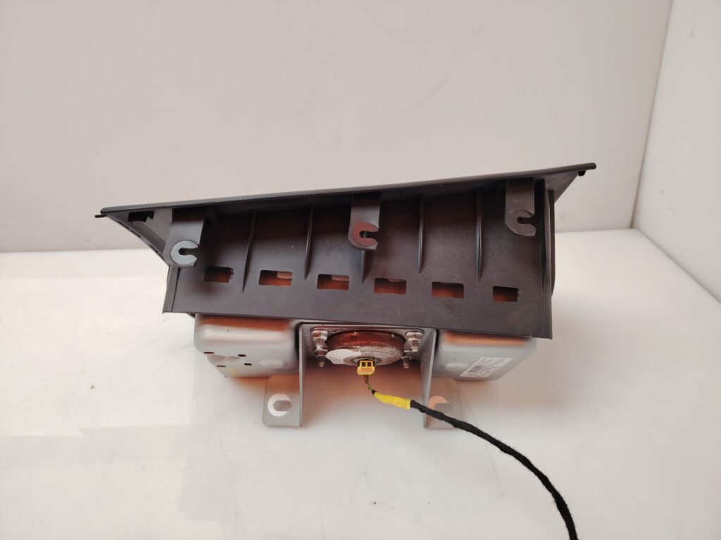 AIRBAG DELANTERO DERECHO 138659