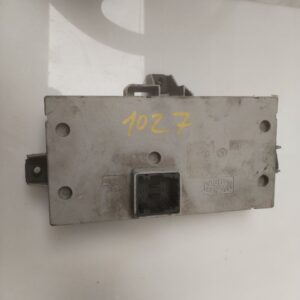 CAJA RELES / FUSIBLES 138747