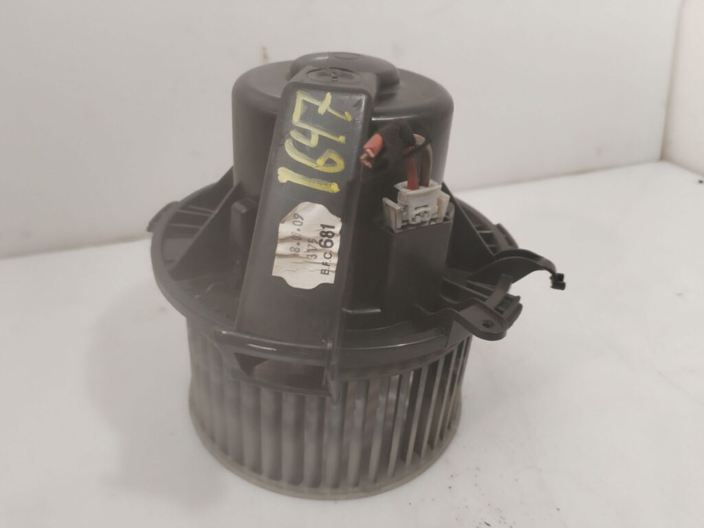 MOTOR CALEFACCION 139069