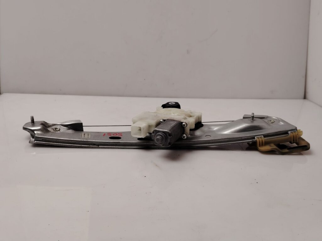 ELEVALUNAS TRASERO DERECHO 138774