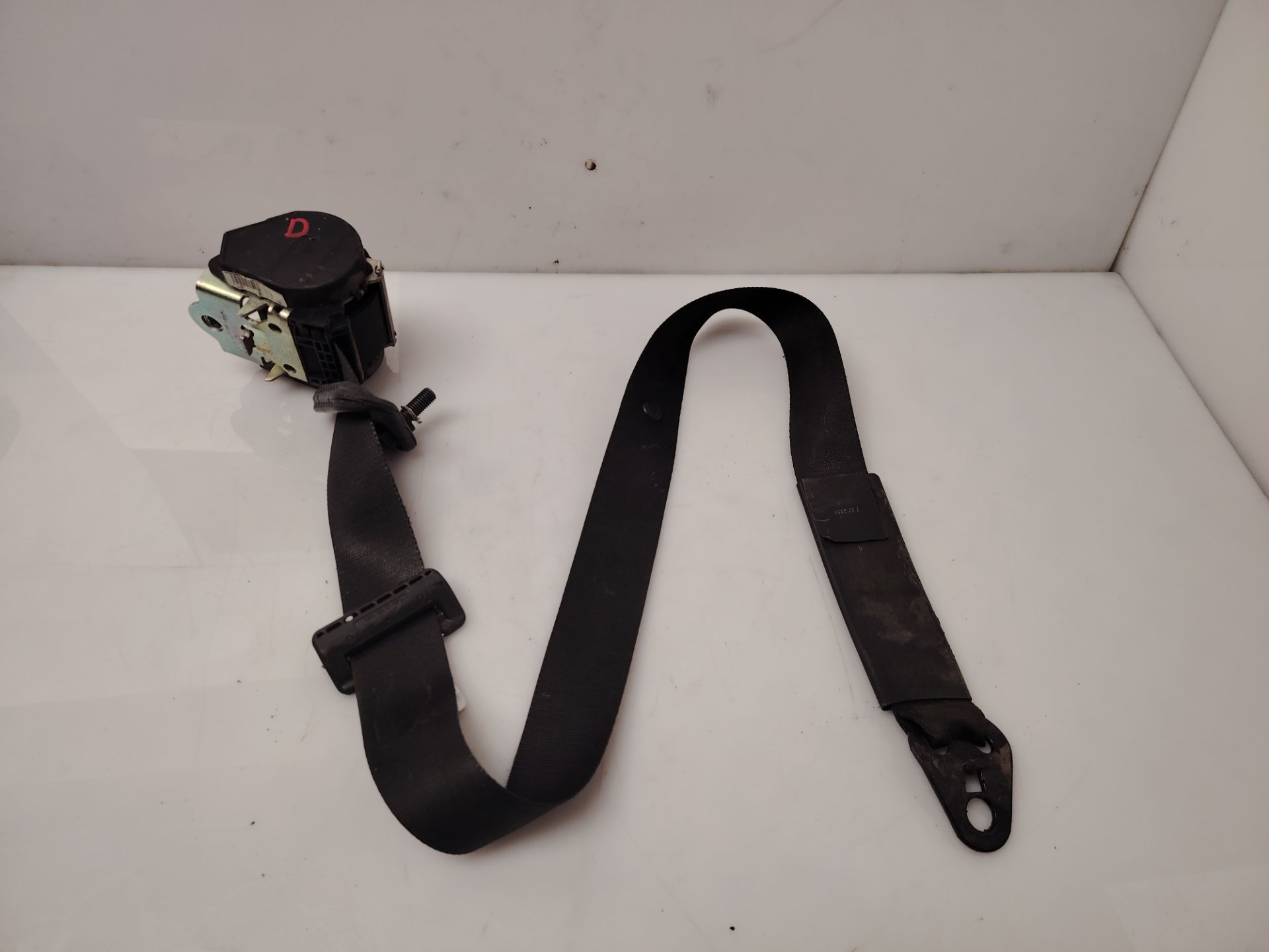 CINTURON SEGURIDAD DELANTERO DERECHO 138921