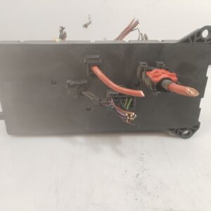 CAJA RELES / FUSIBLES 139070