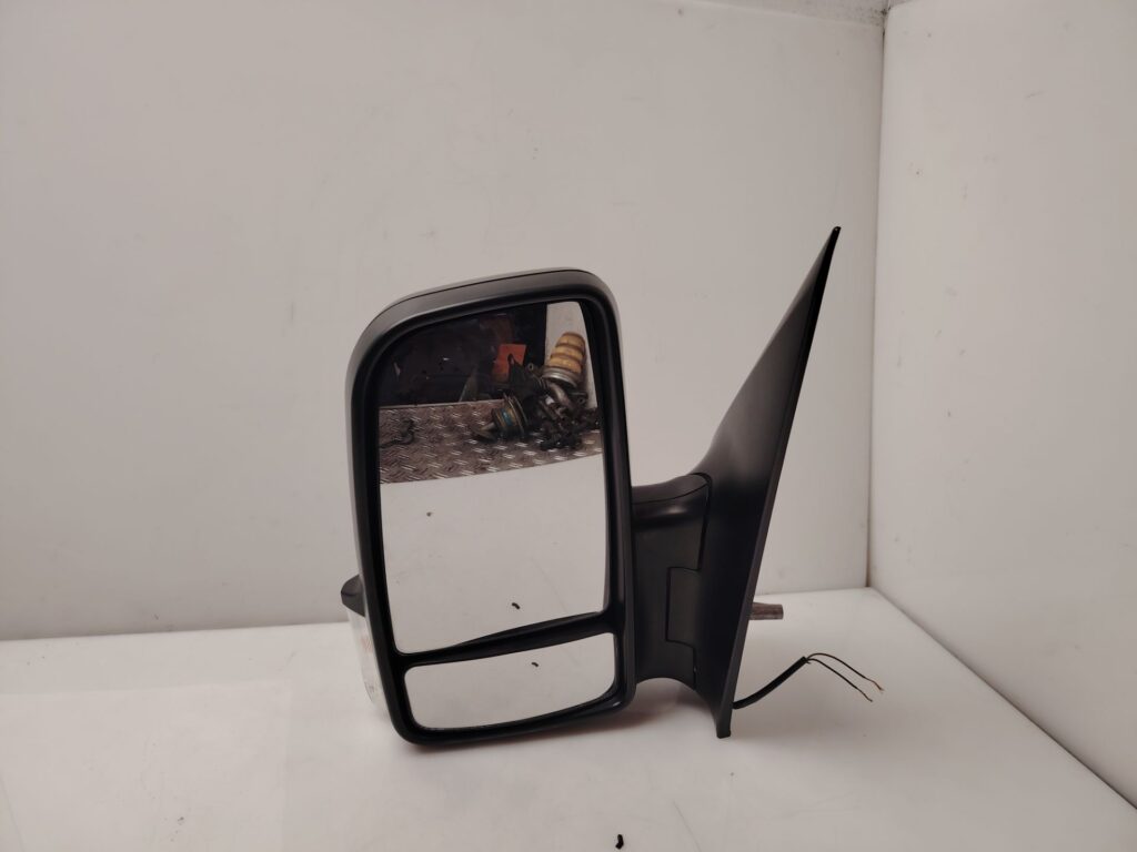 RETROVISOR IZQUIERDO 138742