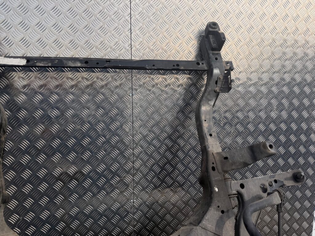 EJE DELANTERO / CUNA MOTOR 140085