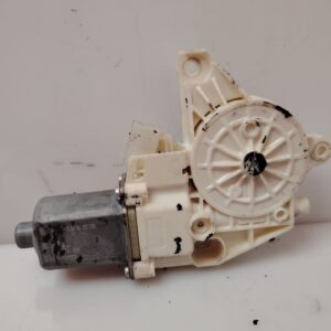 MOTOR ELEVALUNAS DELANTERO IZQUIERDO 139783