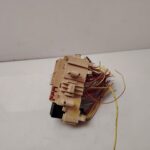 CAJA RELES / FUSIBLES 140144