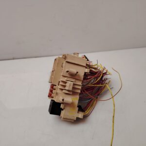 CAJA RELES / FUSIBLES 140144