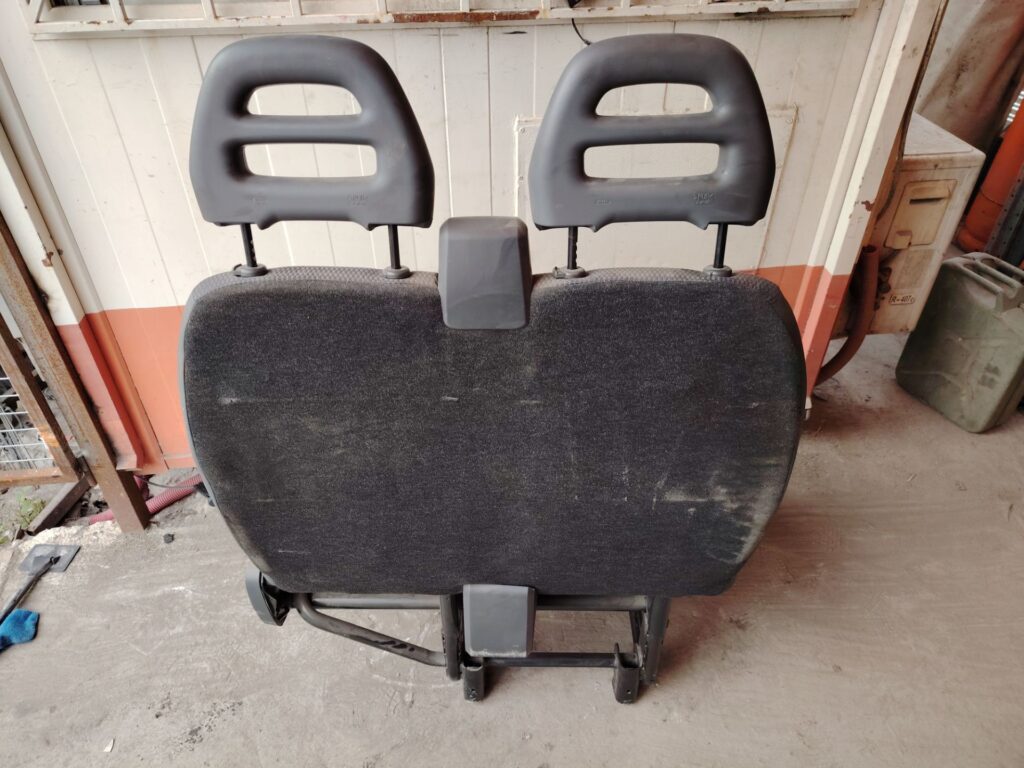 ASIENTO DELANTERO DERECHO 140229