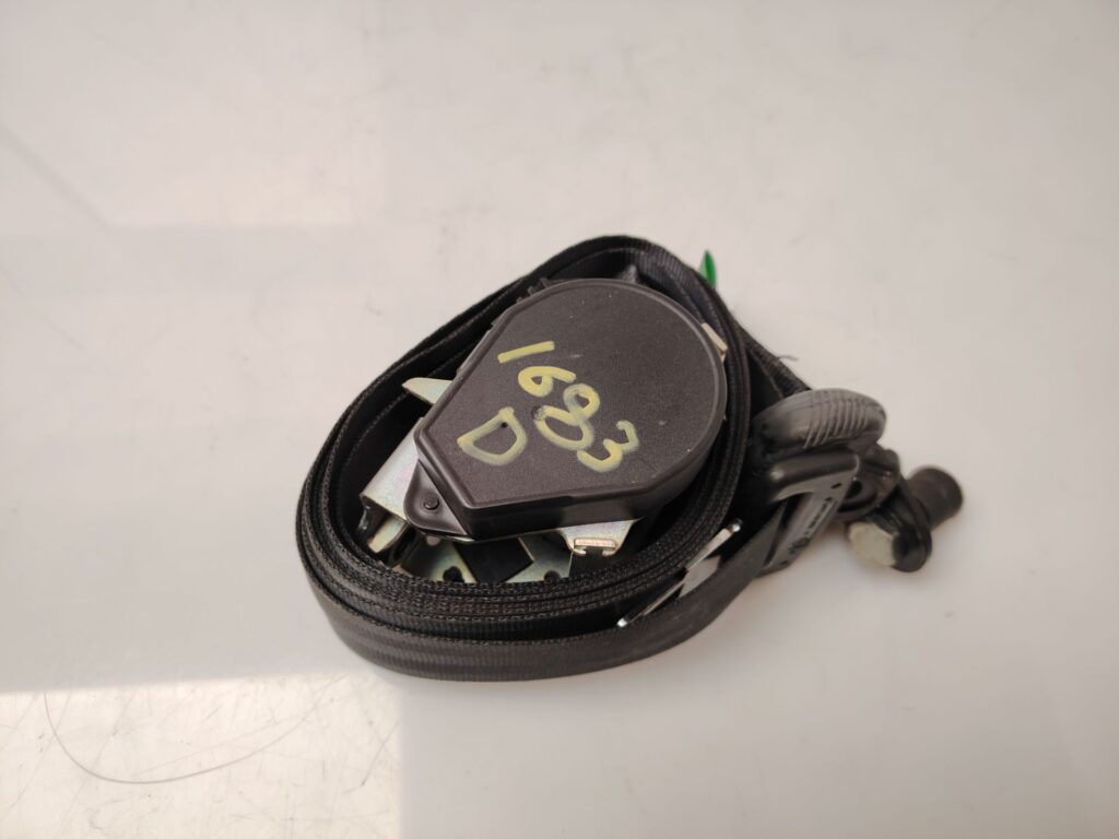 CINTURON SEGURIDAD DELANTERO DERECHO 139987