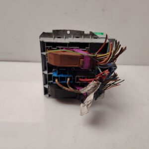 CAJA RELES / FUSIBLES 139972