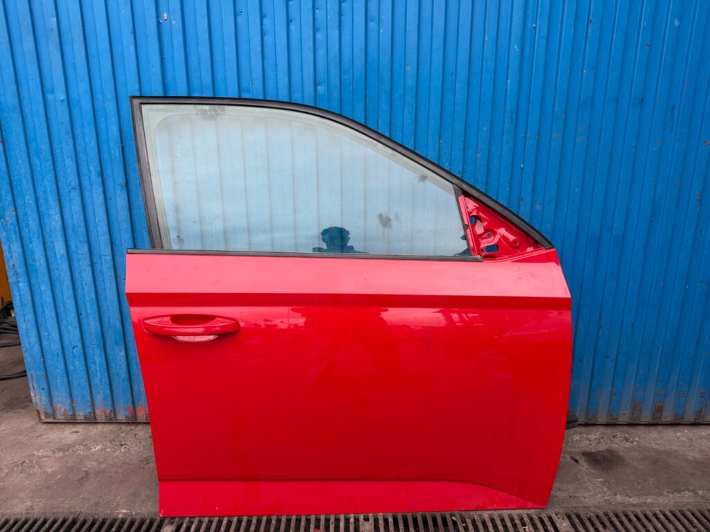 PUERTA DELANTERA DERECHA 140086