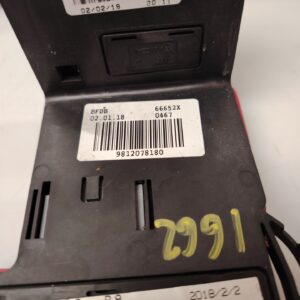 CAJA RELES / FUSIBLES 139804