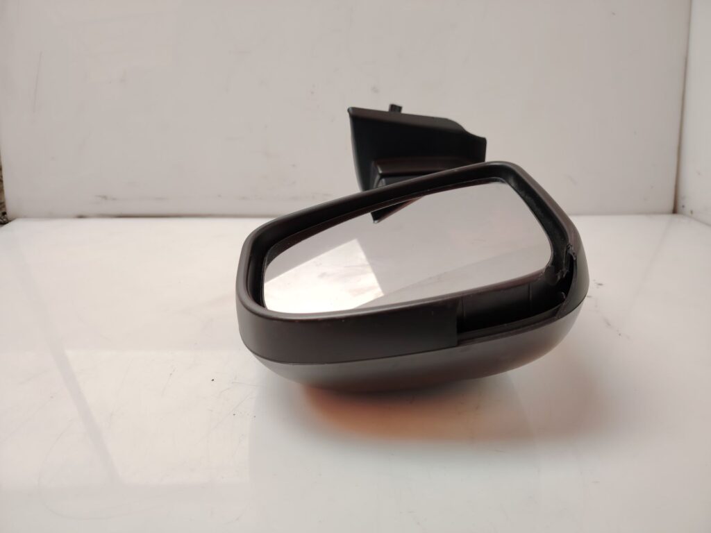 RETROVISOR IZQUIERDO 139817