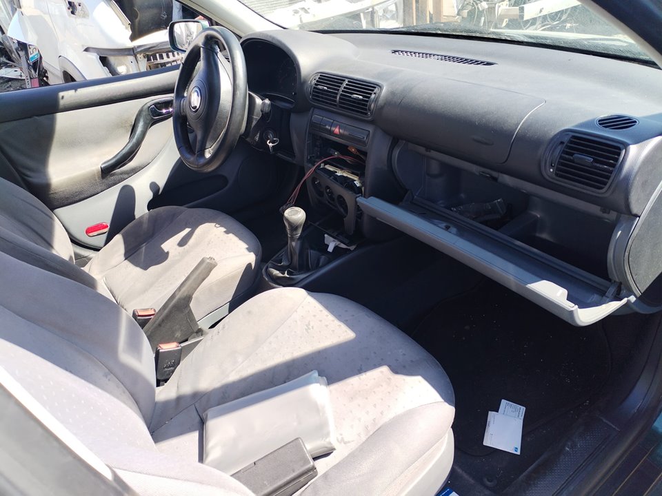 SEAT TOLEDO (1M2) del 2001