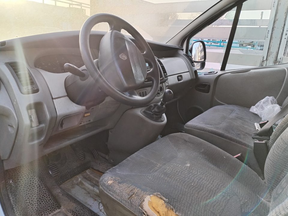 RENAULT TRAFIC II COMBI del 2004