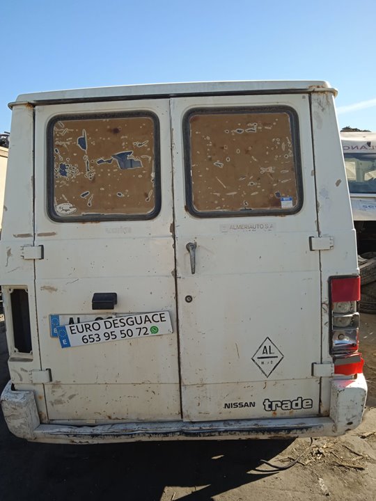 NISSAN TRADE del 1988