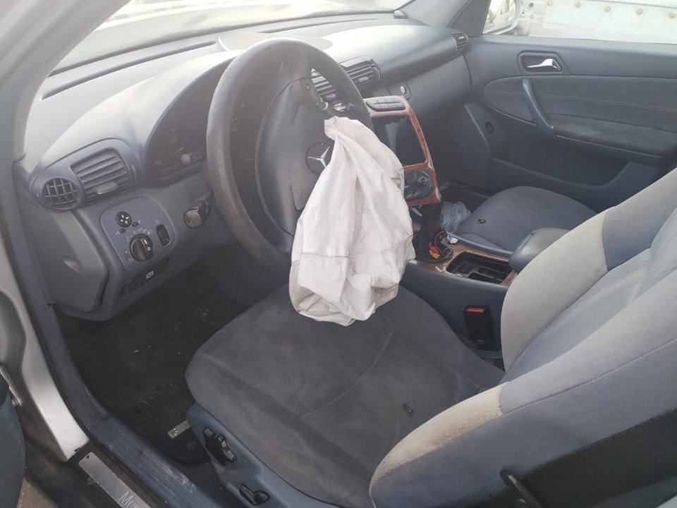 MERCEDES-BENZ CLASE C (BM 203) BERLINA del 2000