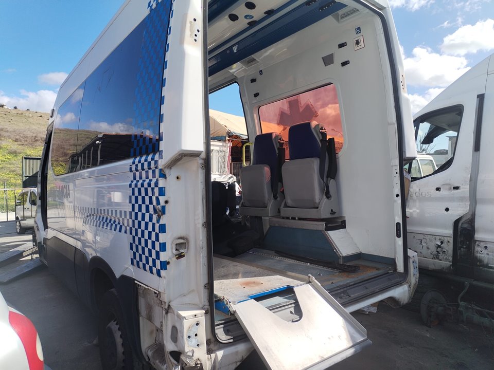 IVECO DAILY FURGÓN del 1950