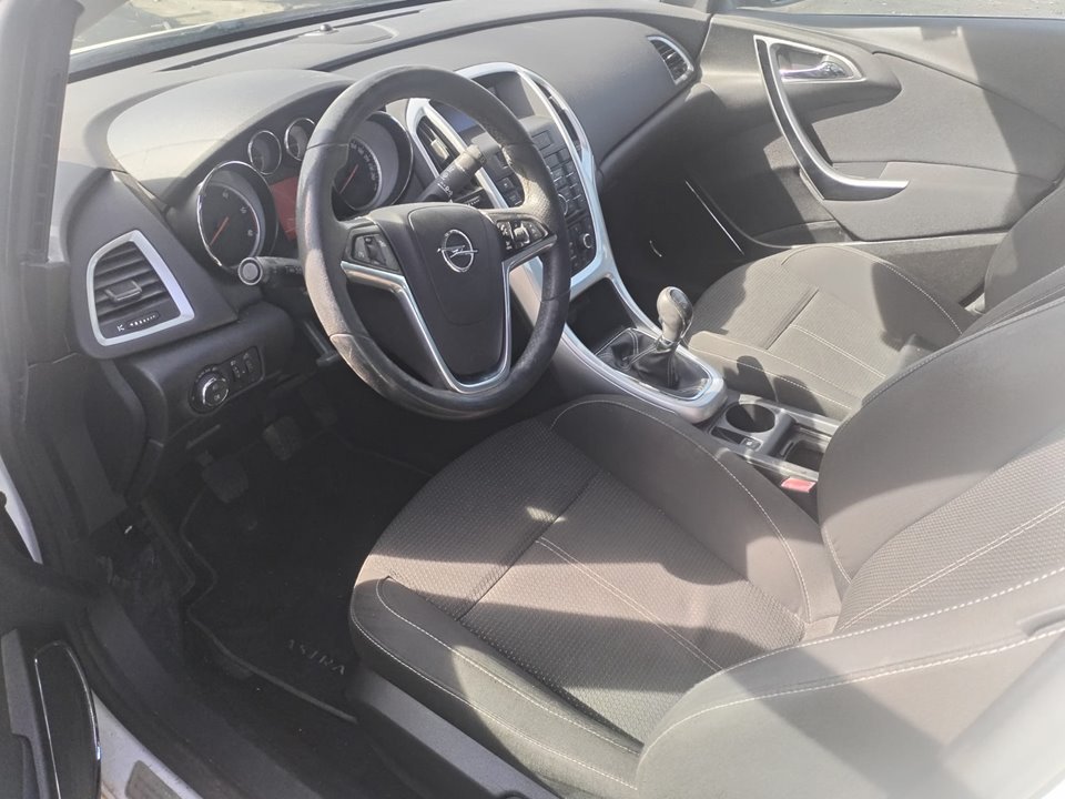 OPEL ASTRA J BERLINA 5P del 2010