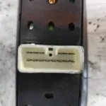 MANDO ELEVALUNAS DELANTERO IZQUIERDO 95844